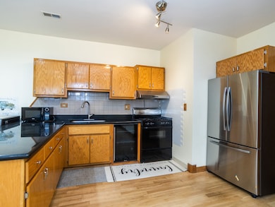 1758 W 35th St unit 3R, Chicago, IL 60609 - photo 3