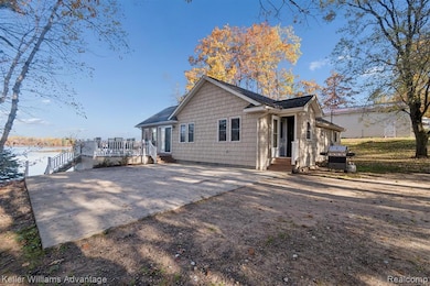 4469 S Canal Dr, Harrison, MI 48625 - photo 2