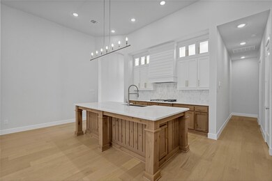 910Montrose235D002