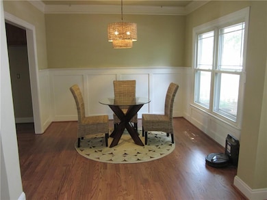 1527 Princeton Ave, Atlanta, GA 30337 - photo 5