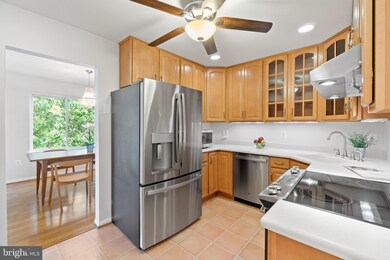 3113 Buccaneer Ct unit 202, Fairfax, VA 22031 - photo 6
