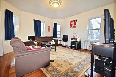 9 Mulford St unit 3, Brookline, MA 02445 - photo 2