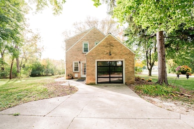 540 Crystal Ln, Elm Grove, WI 53122 - photo 2