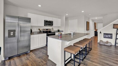 217 Fox Den Cir, Dalton, GA 30721 - photo 5