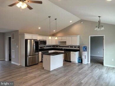 98 Constellation Rd, Inwood, WV 25428 - photo 4