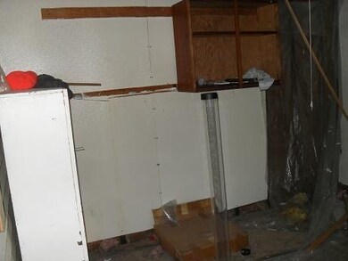 1094 Walnut St, Franklin, IN 46131 - photo 5