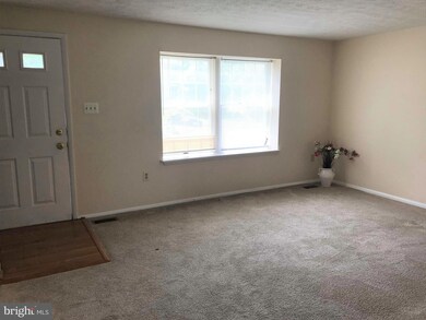 19638 Twinflower Cir, Germantown, MD 20876 - photo 3