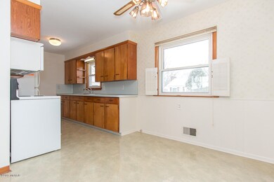 009 kitchen - IMG_4985