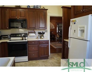 Kitchen. Main Level Kitchen