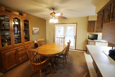 Dining area 1