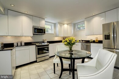 3048 R St NW, Washington, DC 20007 - photo 6