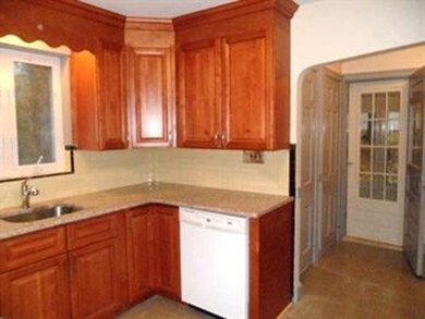 49 Gardner Rd unit 2, Brookline, MA 02445 - photo 5