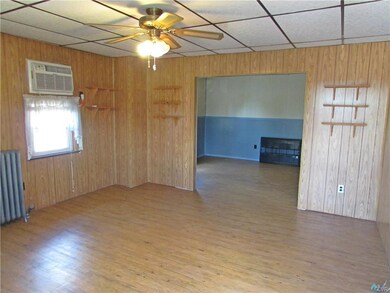 726 W Berwick St, Easton, PA 18042 - photo 2