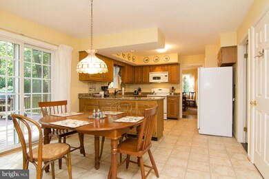 1328 Woodridge Ln, Sykesville, MD 21784 - photo 7