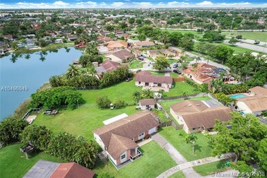 15048 SW 67th Ln, Miami, FL 33193 - photo 5