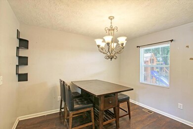 05-3102 Westmont Dr-5