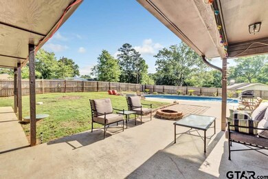 10537 Creek Bend Dr, Tyler, TX 75707 - photo 6