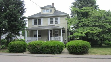 6 Daniels St, Hopedale, MA 01747 - photo 2