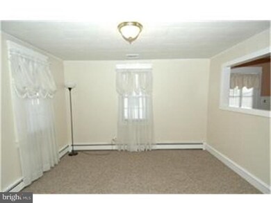 24812 E Main St, Columbus, NJ 08022 - photo 4