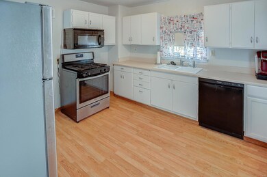 206 S Vine St, Freeburg, IL 62243 - photo 3