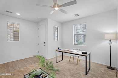 7-web-or-mls-1727 E Chelsea Ln-07