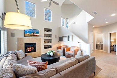 Soaring ceilings in the great rm