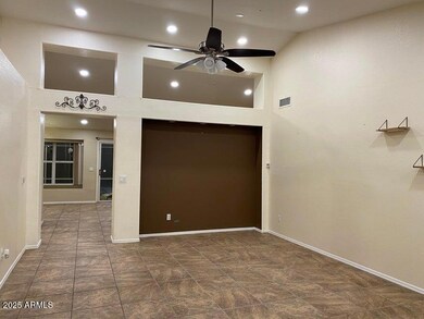 870 N Madrid Ln unit 2, Chandler, AZ 85226 - photo 2