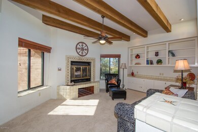 master sitting area