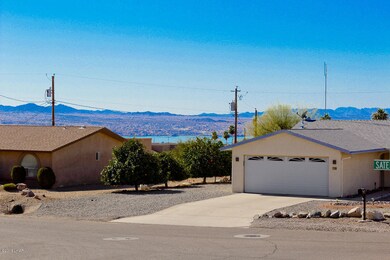 Beautiful Lake View!