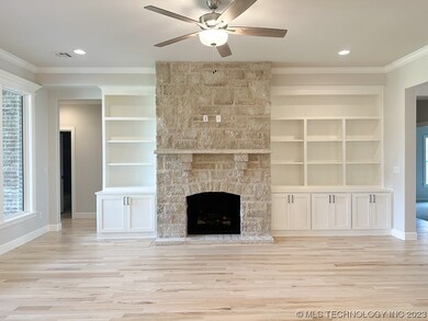 2710 W Tucson Ct, Broken Arrow, OK 74011 - photo 7