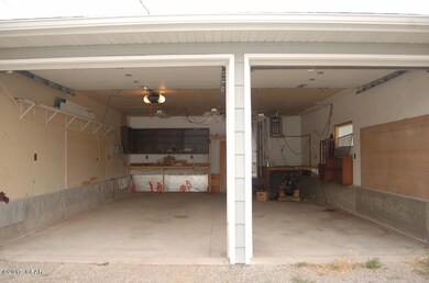 Detached 2 Car Garage