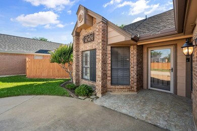 1513 Autumn Chase Square, Bedford, TX 76022 - photo 3