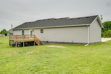OVERSIZED BACKYARD PERFECT FOR THE KIDS