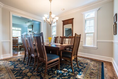 190 N Elm Ave, Elmhurst, IL 60126 - photo 5