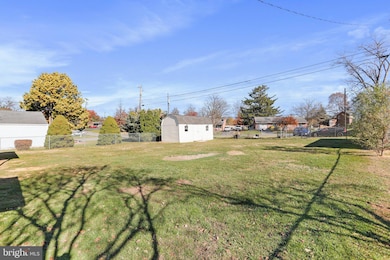 11104 Mountain View Cir, Hagerstown, MD 21740 - photo 4