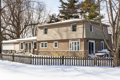 313 Meadow Ln, Lake In the Hills, IL 60156 - photo 7