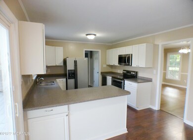 23 Kitchen 3