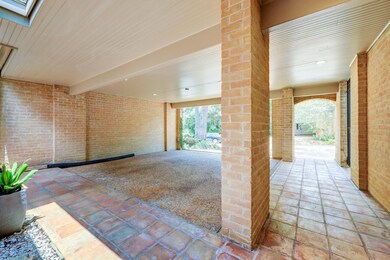 13 Bayou Shadows St, Houston, TX 77024 - photo 5