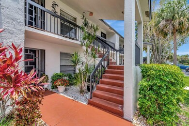 13194 Lucinda Palm Ct unit D, Delray Beach, FL 33484 - photo 2