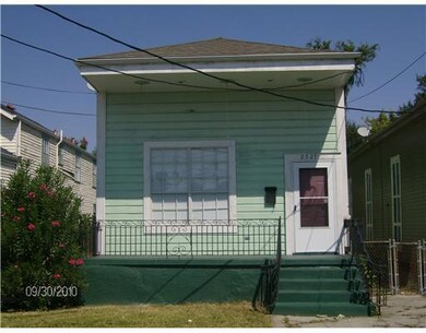 2527 Ursulines Ave, New Orleans, LA 70119 - photo 2