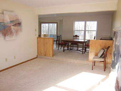 7127 Glenwood Dr, East Stroudsburg, PA 18301 - photo 3