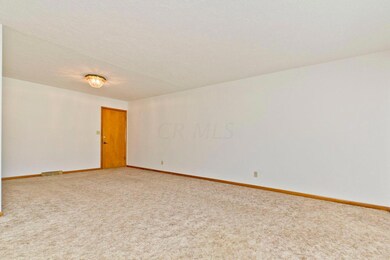 Living Room (2)