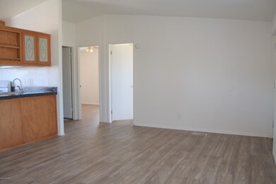 24005 N Riviera Ave, Paulden, AZ 86334 - photo 5