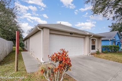 2885 Maderia Cir, Melbourne, FL 32935 - photo 2
