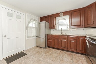 29 Barr St, Salem, MA 01970 - photo 6