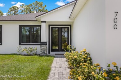 700 Cornelia