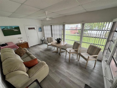 6 Thatch Palm St E, Largo, FL 33770 - photo 4