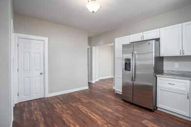 kitchen to back foyer