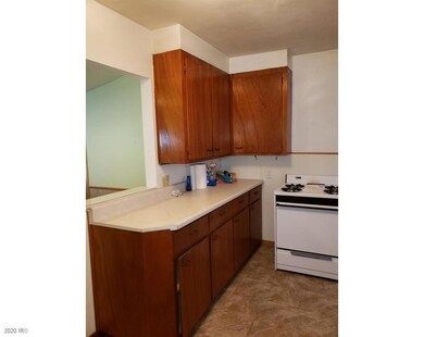 901 E 26th St, Des Moines, IA 50317 - photo 4
