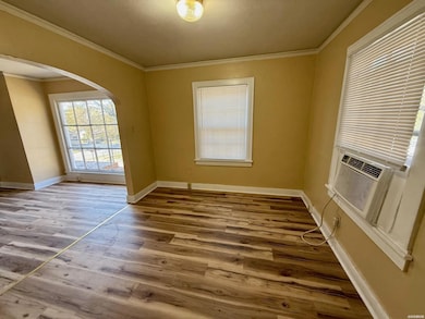 215 7th St, Hot Springs National Park, AR 71913 - photo 5